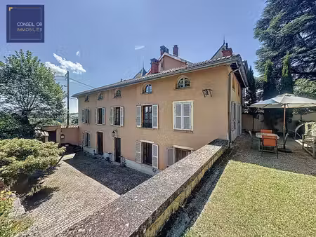 maison t8 - 7 chambres - 1750 m2 de terrain - piscine -