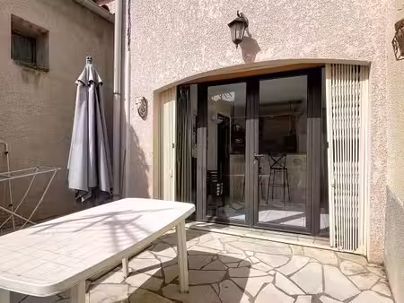 maison de village avec cour et terrasse