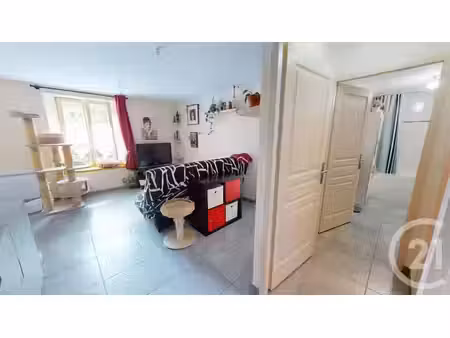 appartement f3 à vendre - 3 pièces - 70 m2 - mouthe - 25 - franche-comte