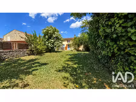 maison de village à jazennes (17260)