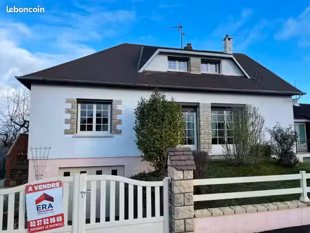 maison familiale de 146 m² – 4 chambres – sous-sol intégral – terrain de 800 m²