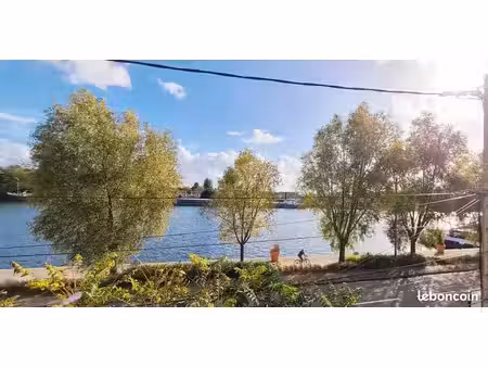 studio meublé 23 m² – vue seine – parking – rer a – conflans