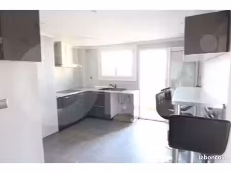 appartement 3 pièces 77 m²