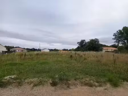 vente terrain 700 m² à montbeton (82290)  61 500 €