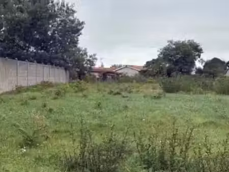 vente terrain 700 m² à villegouge (33141)  72 000 €