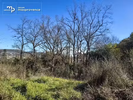 vente terrain 916 m² à draguignan (83300)  119 000 €