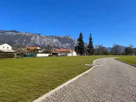 vente terrain 766 m² à ventavon (05300)  91 920 €