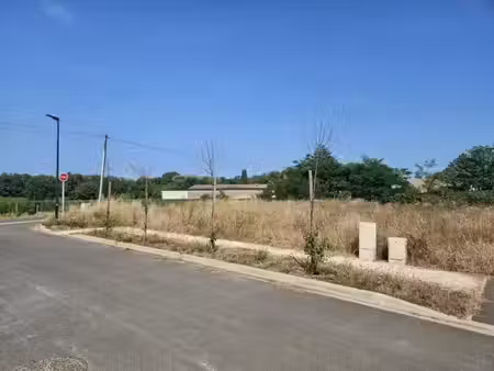 vente terrain 600 m² à croignon (33750)  102 000 €