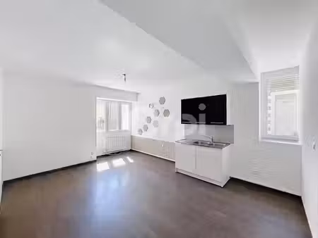 location appartement 1 pièce 36.91 m² à le lardin-saint-lazare (24570)  375 €