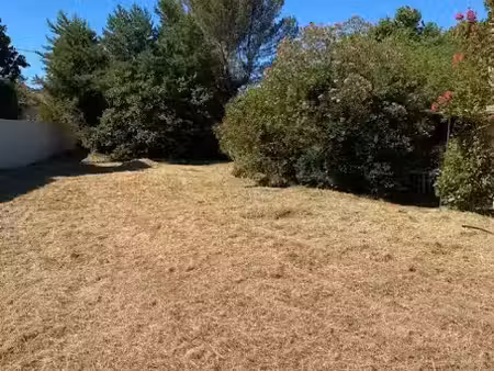 vente terrain 300 m² à gardanne (13120)  150 000 €