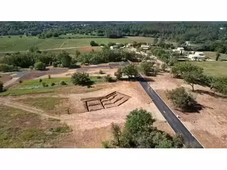 vente terrain 1500 m² à carces (83570)  165 000 €