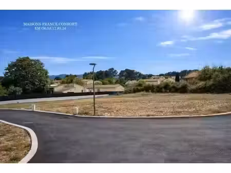 vente terrain 400 m² à gréasque (13850)  240 000 €