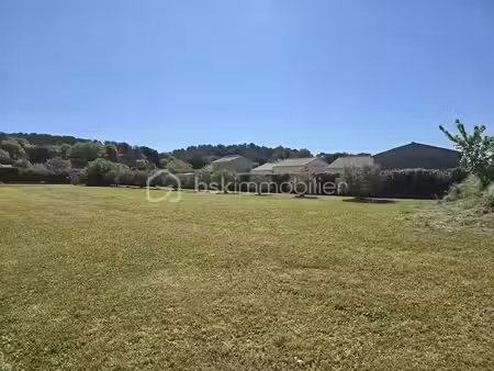 vente terrain 1700 m² à lauris (84360)  399 000 €