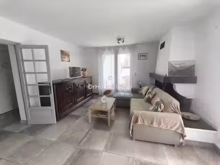 appartement t4 98 m² entièrement refait à neuf terrasse plein sud oloron-sainte-marie
