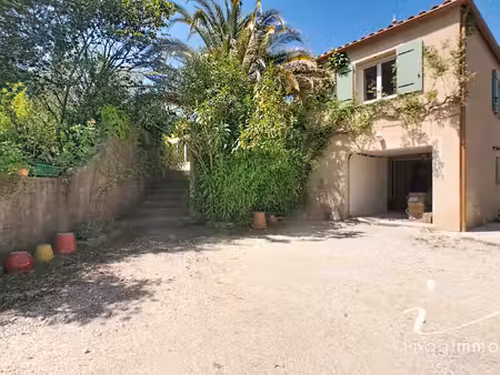maison 3 chambres avec annexes sur un terrain piscinable de