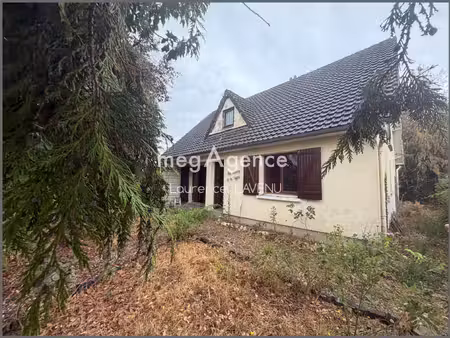 maison avec le nécessaire en plain-pied
