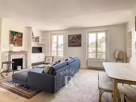 location meublée appartement 4 pièces 84.08 m² à versailles (78000)  2 143 €
