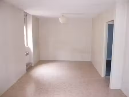 location appartement 2 pièces 45 m² à espalion (12500)