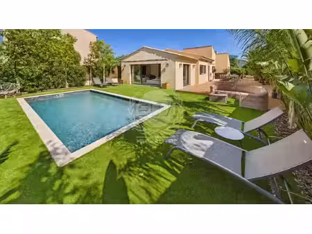 vente maison 4 pièces 180 m² le plan-de-la-tour (83120)