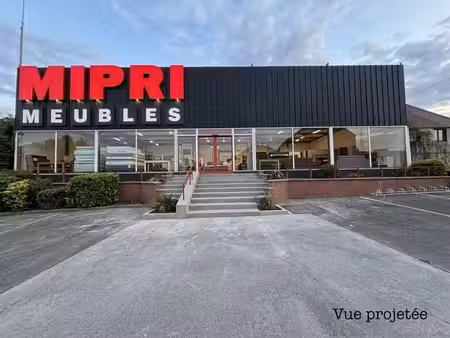 entrepôt de 2000m² offrant un large choix de projets !