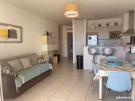 calvi. loue appartement 57m2 dans résidence. 1er octobre au 31 avril 2027