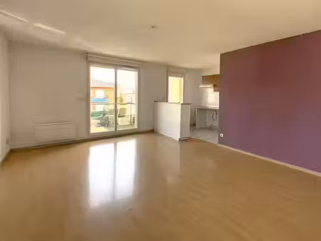 location appartement 2 pièces 50 m² à caussade (82300)  495 €