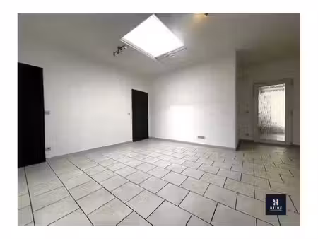 rez-de-chaussée à louer à rue des polonais 33 andenne (vbe64870)