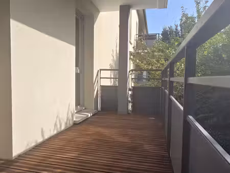 t2 - castanet tolosan - balcon + parking 2 places