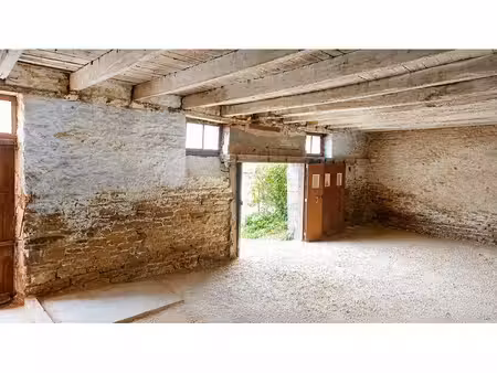 entrepôt - 140m ²
