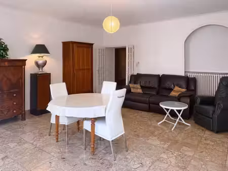 maison de caractère de 212 m² – 6 chambres