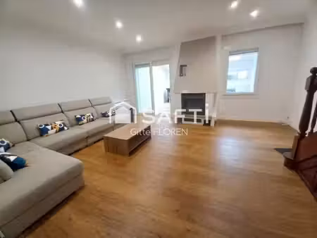 maison de ville rénovée au cœur de briatexte