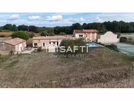 propriété deux habitations – piscine & dépendances