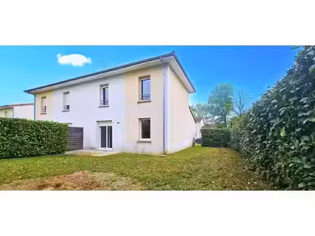 maison 3 chambres - 80 m² - 4 pièces - jardin