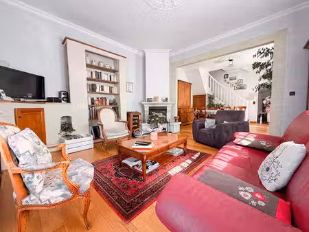 maison ancienne de charme à vendre à trélazé avec jardin et dépendance