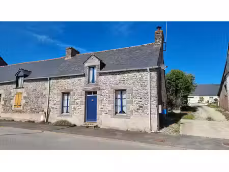 morbihan  proche de rohan  charmante maison mitoyenne d'extrémité avec 2 chambres  vendu m