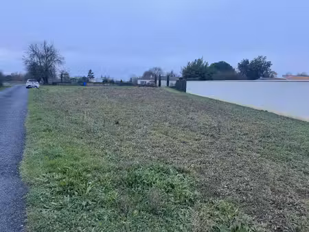 terrain à bâtir au calme - st jean d'hermine 85210