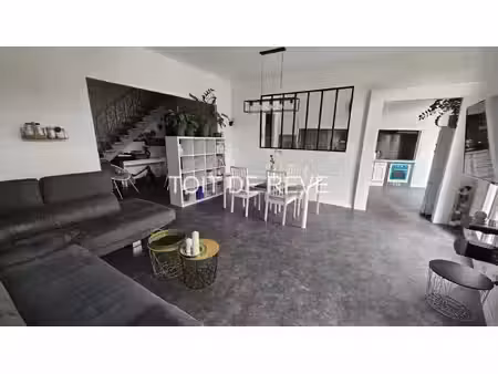 t5 en duplex de 125m² à gigean