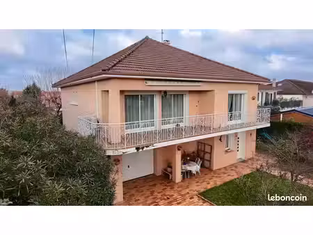 maison individuelle 150 m² – 6 pièces – terrain 720 m² – secteur calme mions