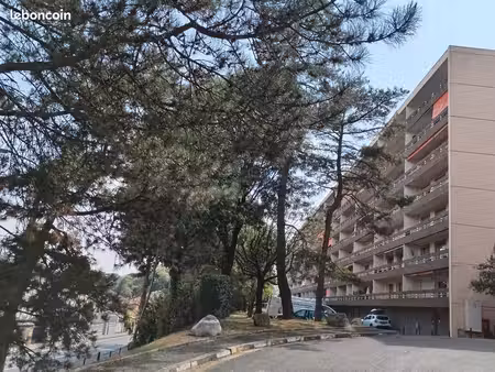 appartement 72m2 avec vue traversante le sablon
