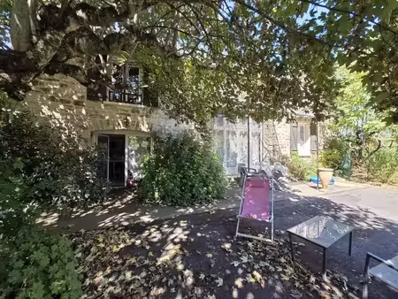 maison pierre a salon la tour