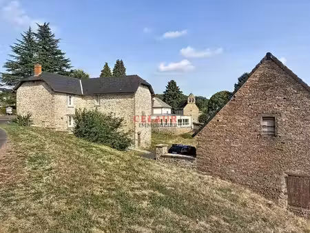 corps de ferme avec terrain 3ha