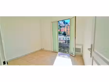 location appartement 1 pièce 26 m² à menton (06500)