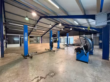 investissement stratégique : immeuble mixte de 1450 m²