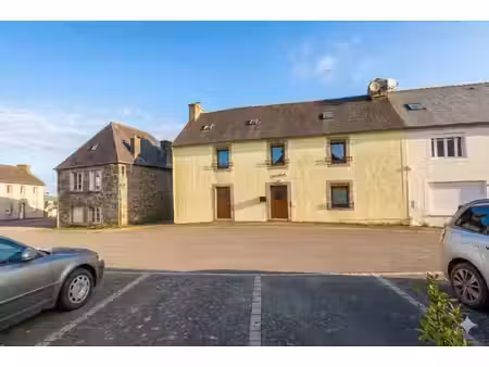 dans le centre de poullaouen