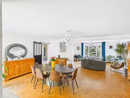 scy-chazelles – maison familiale de 300 m² avec 6 chambres et espace indépendant
