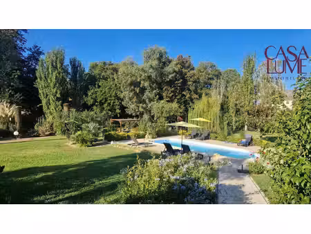 villa f6 + f2/3 avec piscine et 4200 m² de terrain