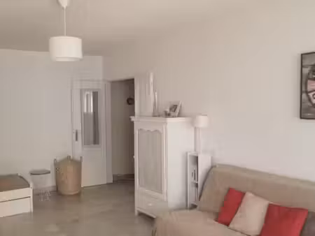 appartement 1 pièce 55 m²