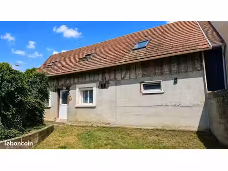 maison 4 pièces 85 m²