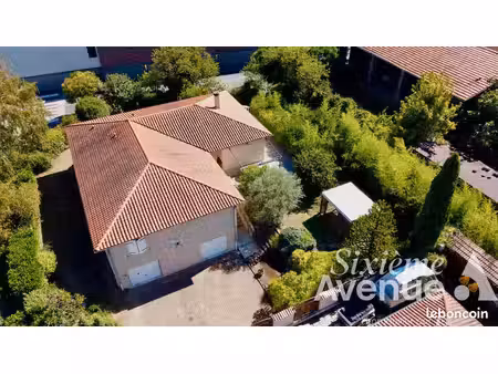 maison 7 pièces 180 m²