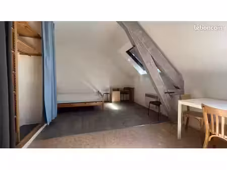 studio 1 pièce 24 m²